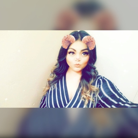 Meet your Posher, Jenni - Picture 2 of 5